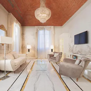 https://embassy-florence.it-tuscanyhotel.com